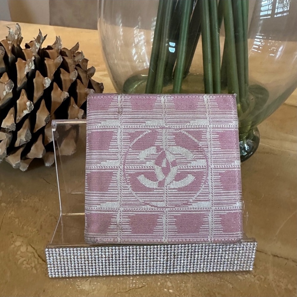 💕 CHANEL DARK PINK/MAUVE CLOTH & LEATHER BIFOLD WALLET